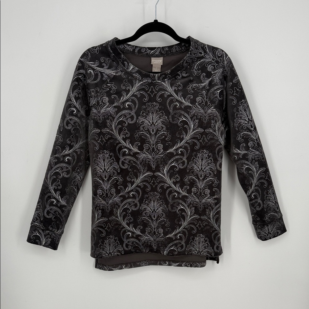 NWT Chico's Zenergy Womens Lovley Long Sleeve Warm Blouse Gray & Silver SIZE 4/6
